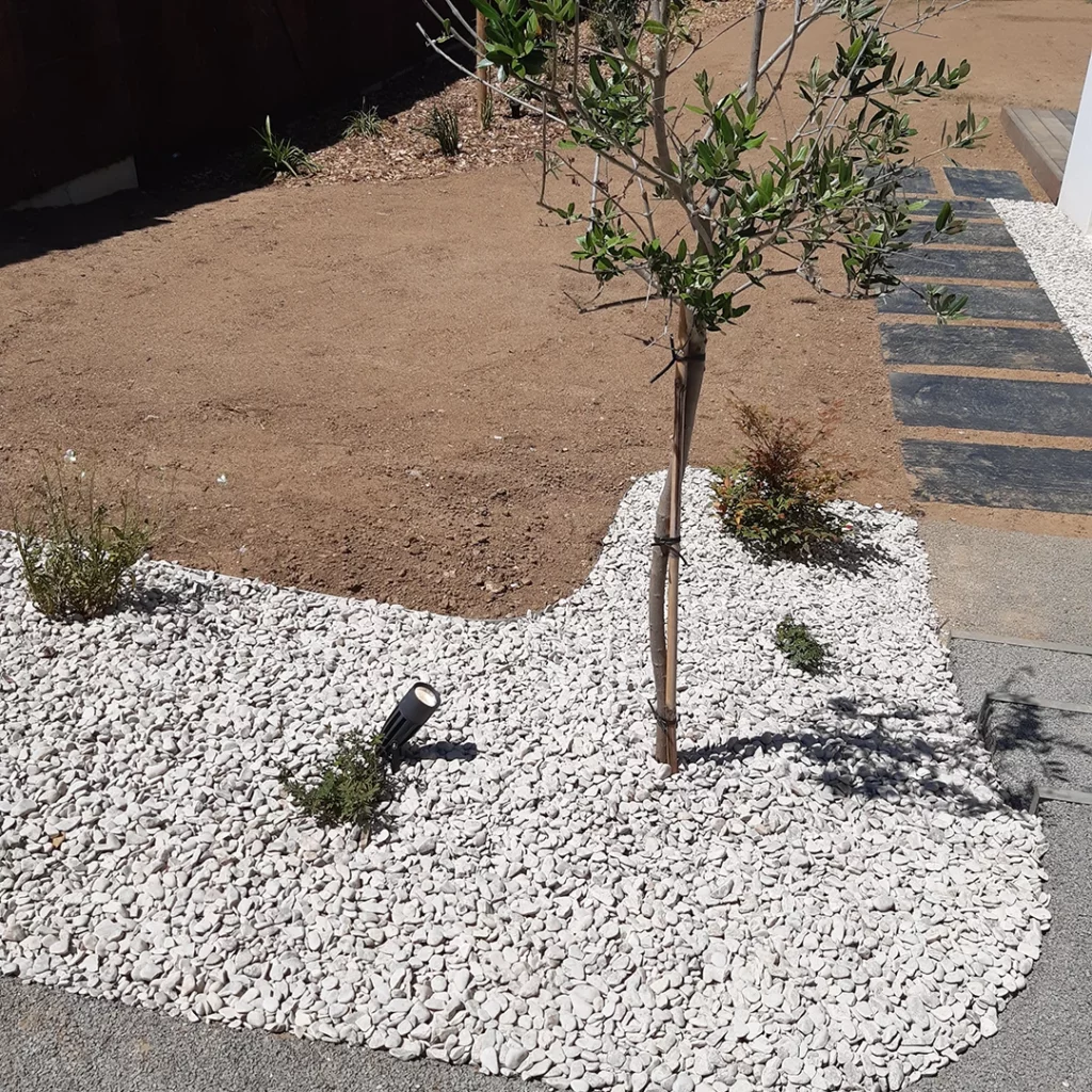 Installation éclairage de jardin en Vendée La Roche sur Yon